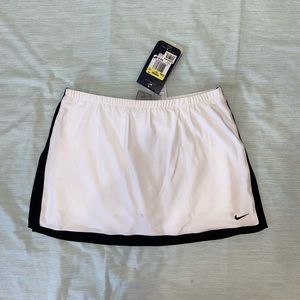 Brand New Nike Dri-Fit Tennis Skirt- small